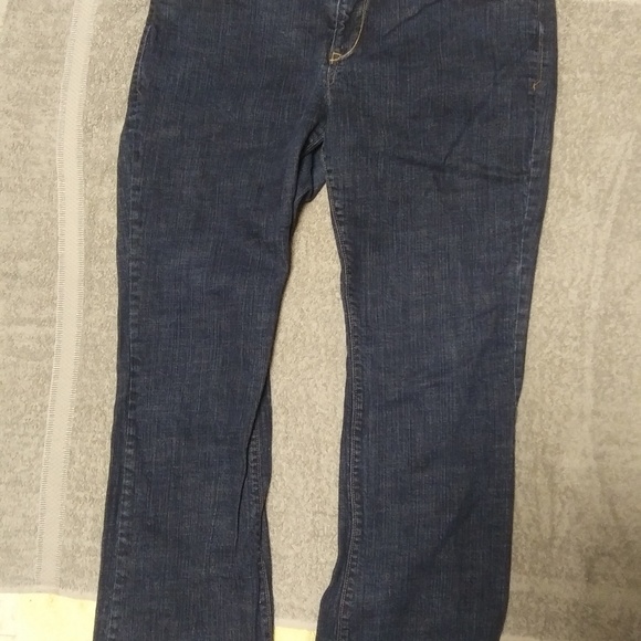 Old Navy Dark women's jeans. - Picture 3 of 3